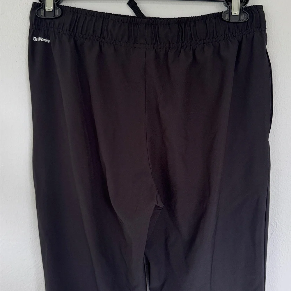 Athletic Works DriWorks girl’s black tapered ankle windbreaker joggers size XL